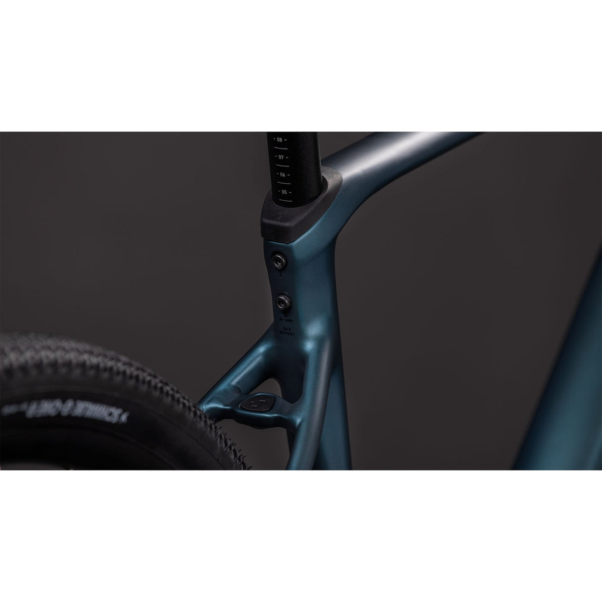 CUBE NUROAD Race - Gravel Bike - 2026 - royalgreen / black