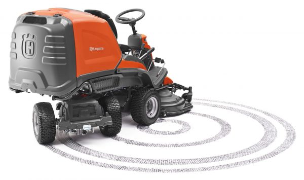 Husqvarna Rider RC 320Ts AWD 4×4 – Tondeuse frontale avec plateau de coupe de 112 cm