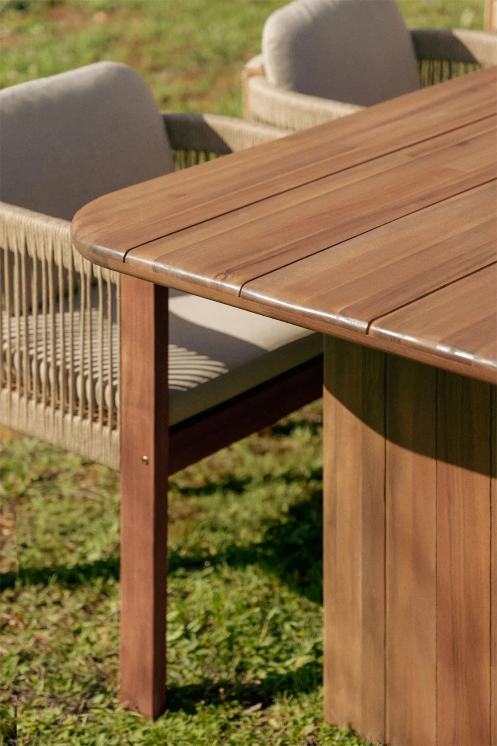 Siena rechteckiger Gartentisch 265x120 cm aus Akazienholz